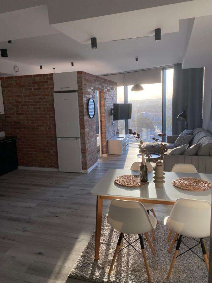 Capital Towers Splendor Apartment Rzeszow Ngoại thất bức ảnh