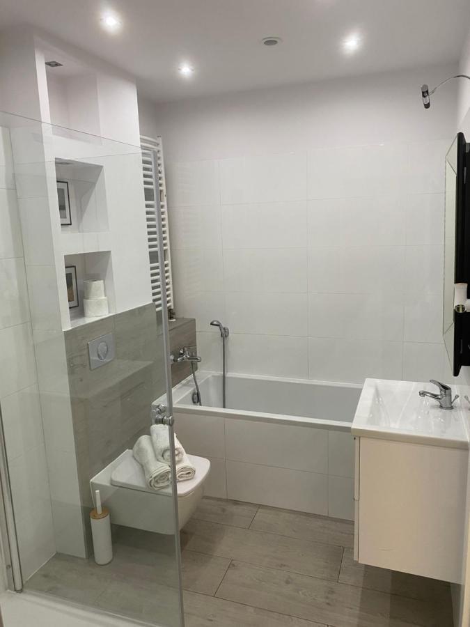 Capital Towers Splendor Apartment Rzeszow Ngoại thất bức ảnh